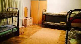 Гостиница Krasnodar Hostel Краснодар Кровать в общем 10-местном номере для мужчин-1